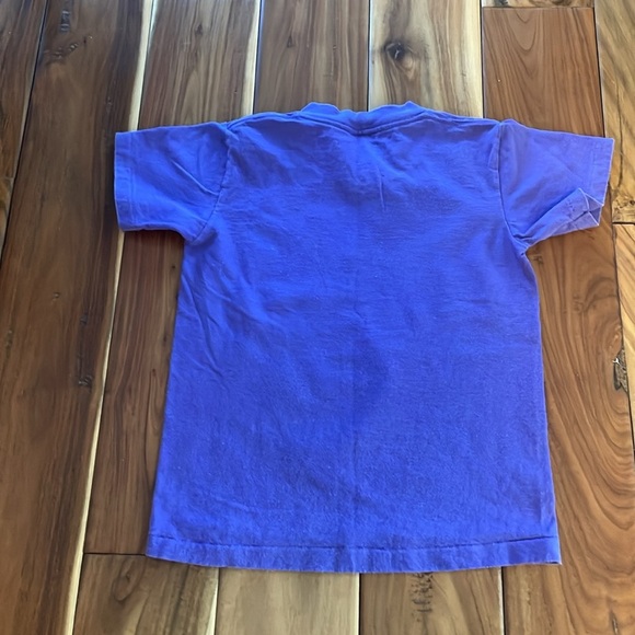Oneita Childs Purple “Beech Mountain” Tee. Small - Picture 4 of 5